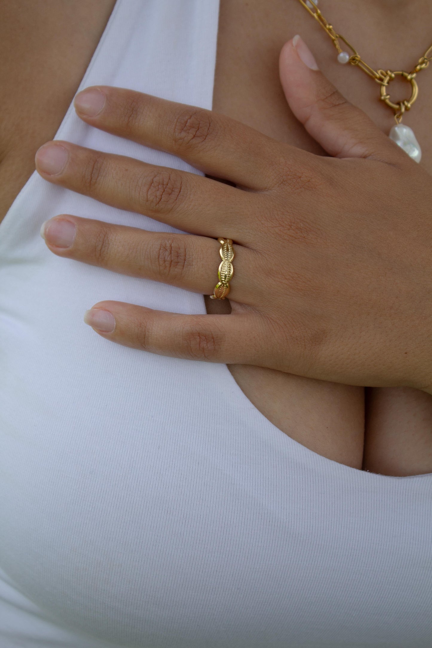 Anel Kiss from the Sea