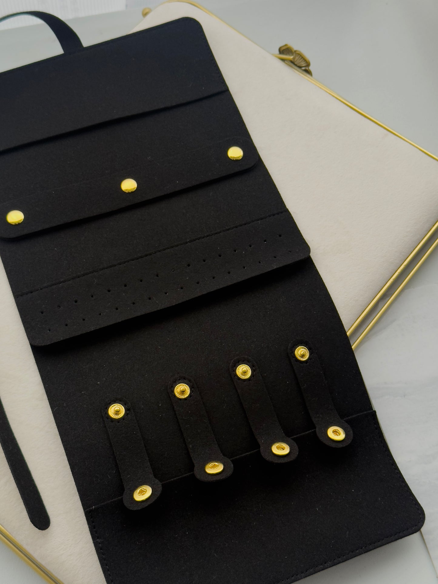 Porta-Jóias Compacto Agnese | Preto